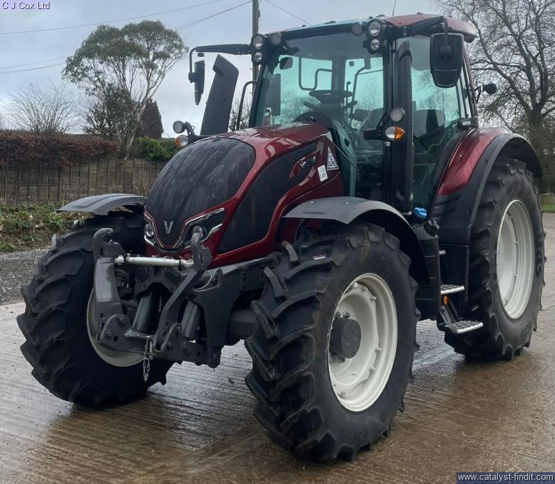 N135A TRACTOR